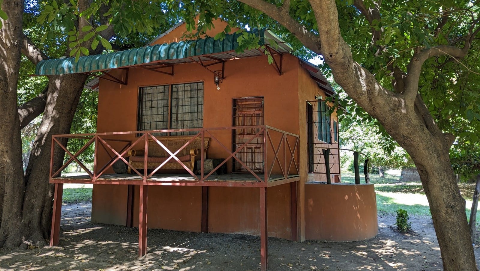 Croc-Valley-Lodge-Budget-Lodge