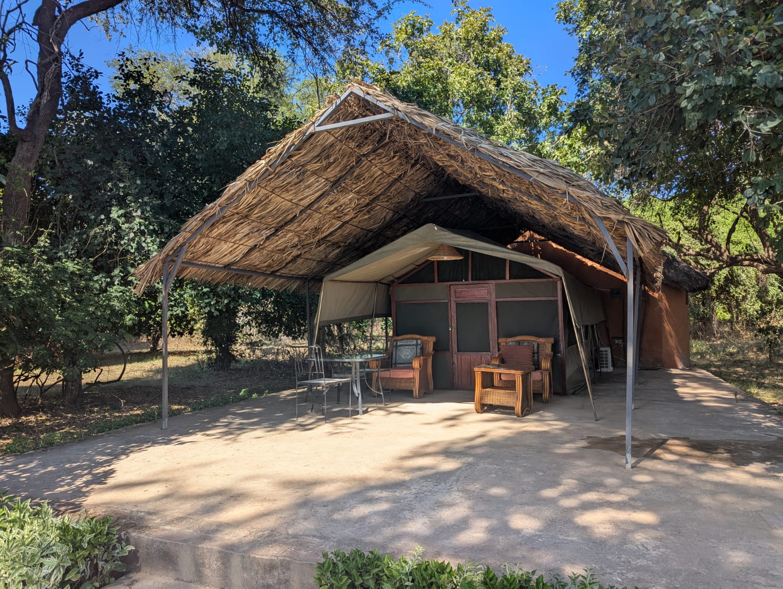 Croc-Valley-Lodge-Tented-Rooms